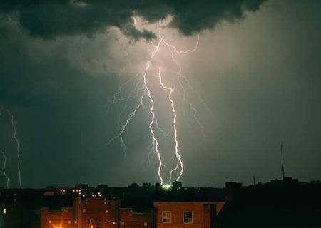 電子地磅秤怎么預(yù)防雷擊？介紹地磅秤雷電防護(hù)原理及具體措施